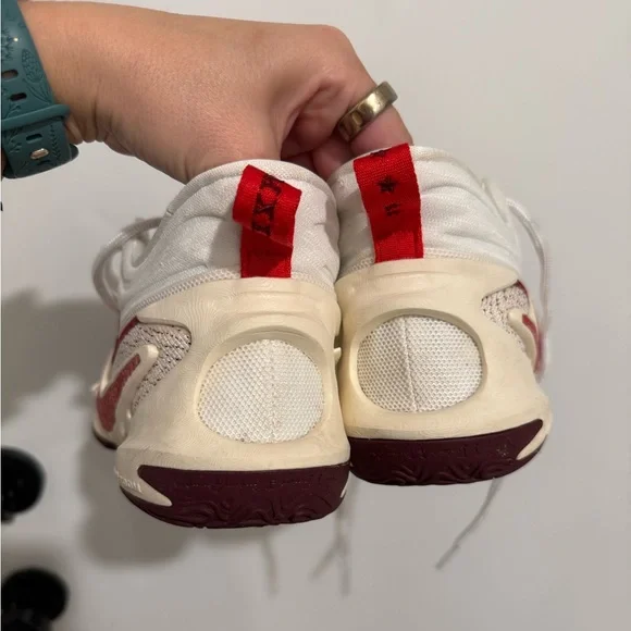 Nike Cosmic Unity 2 Sisterhood Sneakers - Picture 8 of 15